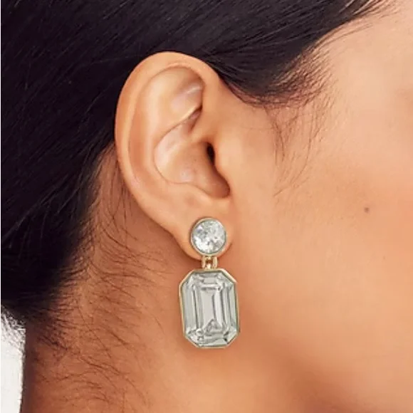 Elegant Gold Crystal Earrings - Picture 2 of 6